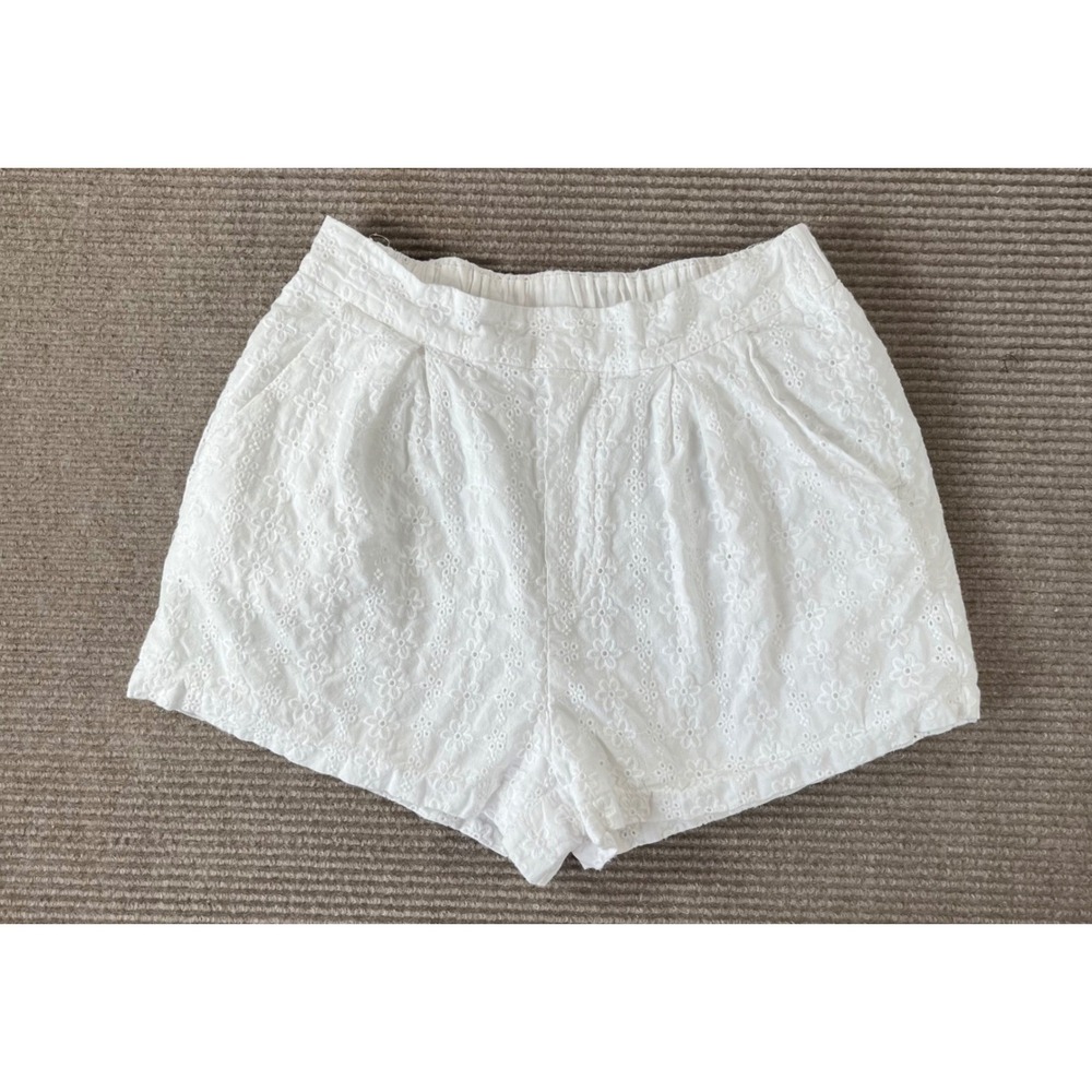 Altar'd State White Eyelet Floral Embroidered High Rise Shorts Small Boho Lace